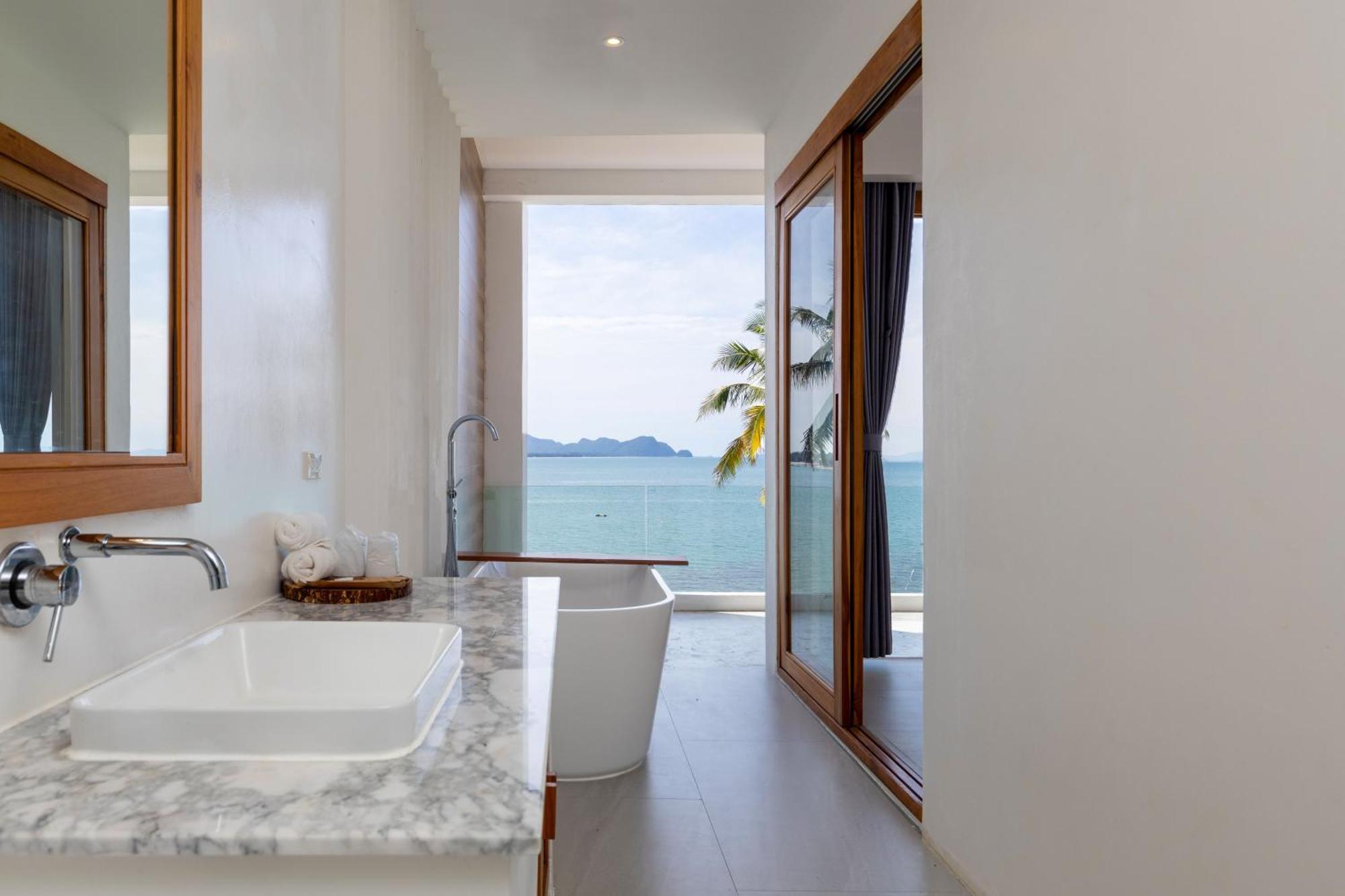 X-Sea Khanom Harbor Bay Resort 外观 照片