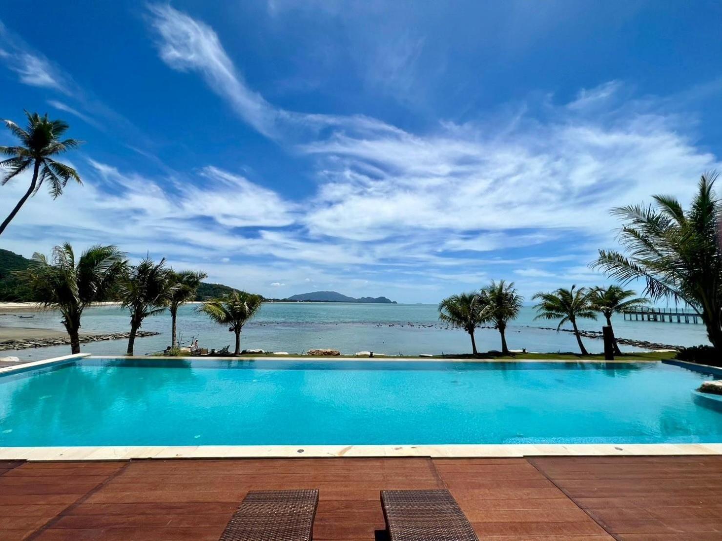 X-Sea Khanom Harbor Bay Resort 外观 照片